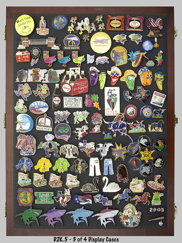 026_d2k5-pin_display-3of4.jpg